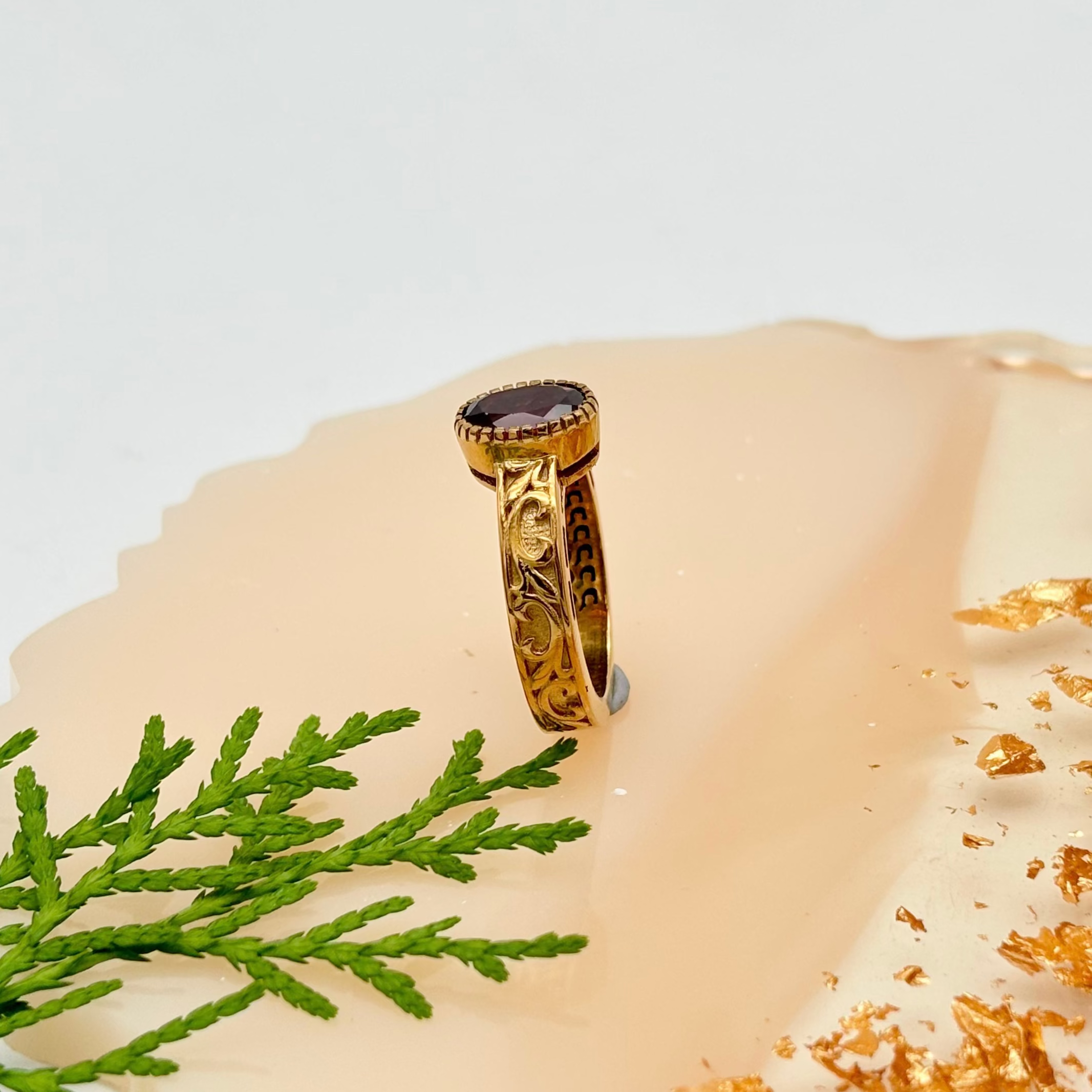 Natural Oval Shape Garnet Gemstone 925 Sterling Silver Yellow Gold Plated Rings Jewelry