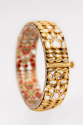 New Arrival Opulent Polki Diamond Yellow Gold Handmade Enamel Work Bracelets