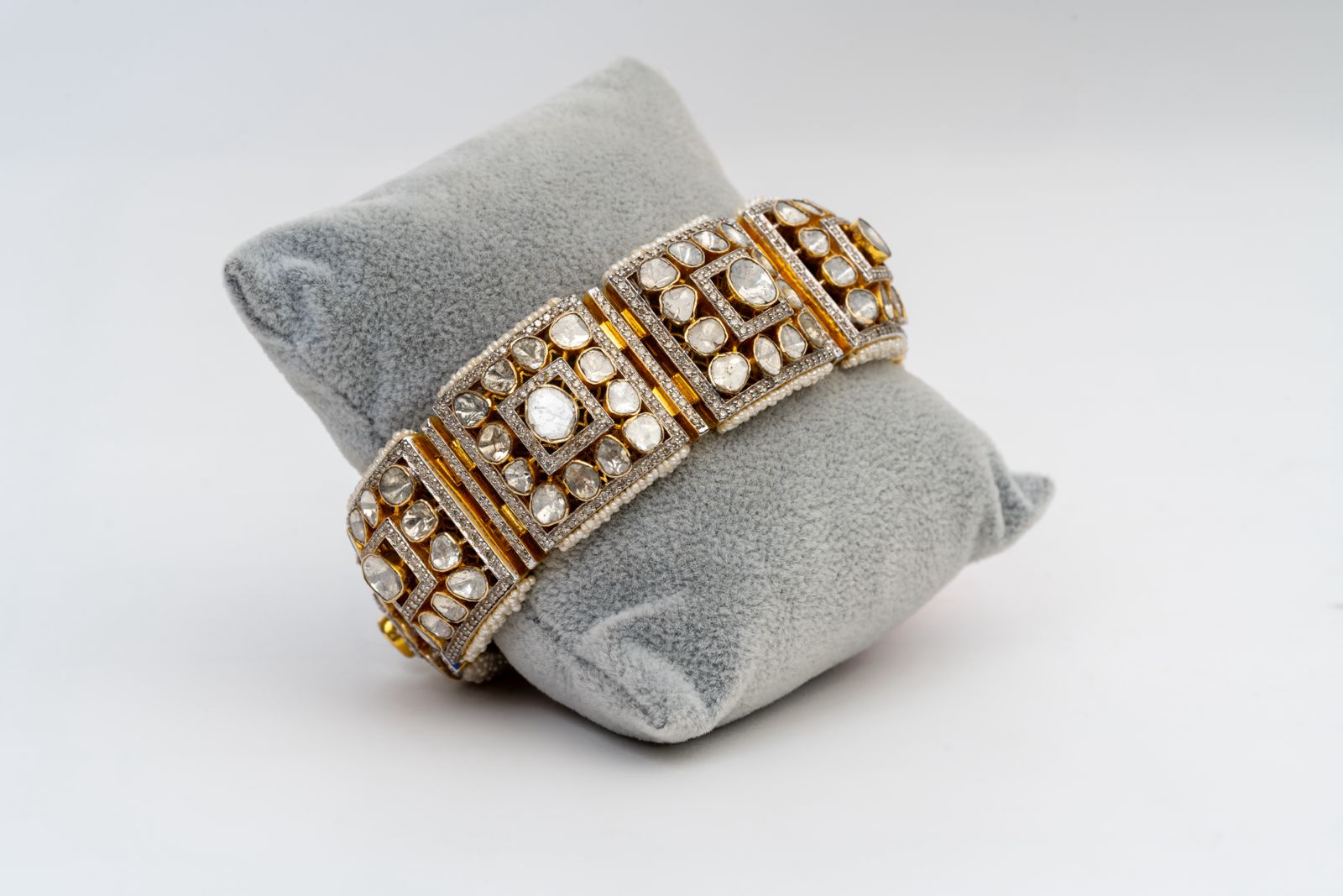 New Arrival Polki Diamond And Pearl Yellow Gold Handmade Bracelets Jewelry